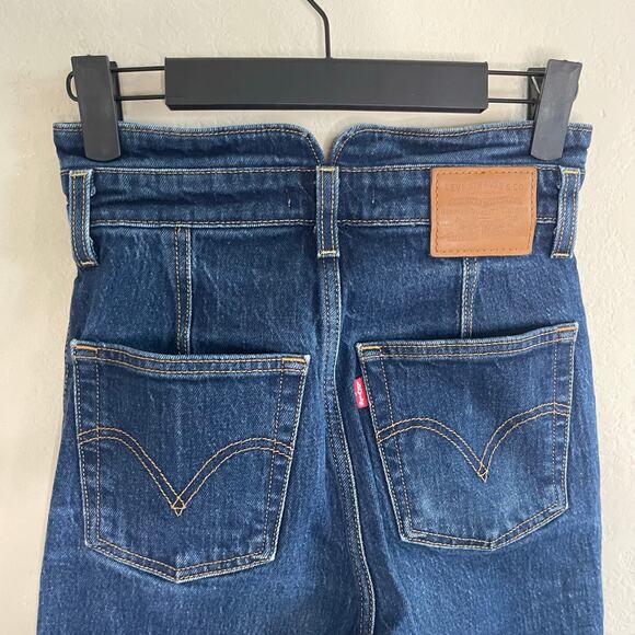 Women's Straight Leg Jeans - Dark Blue - Picture 6 of 9